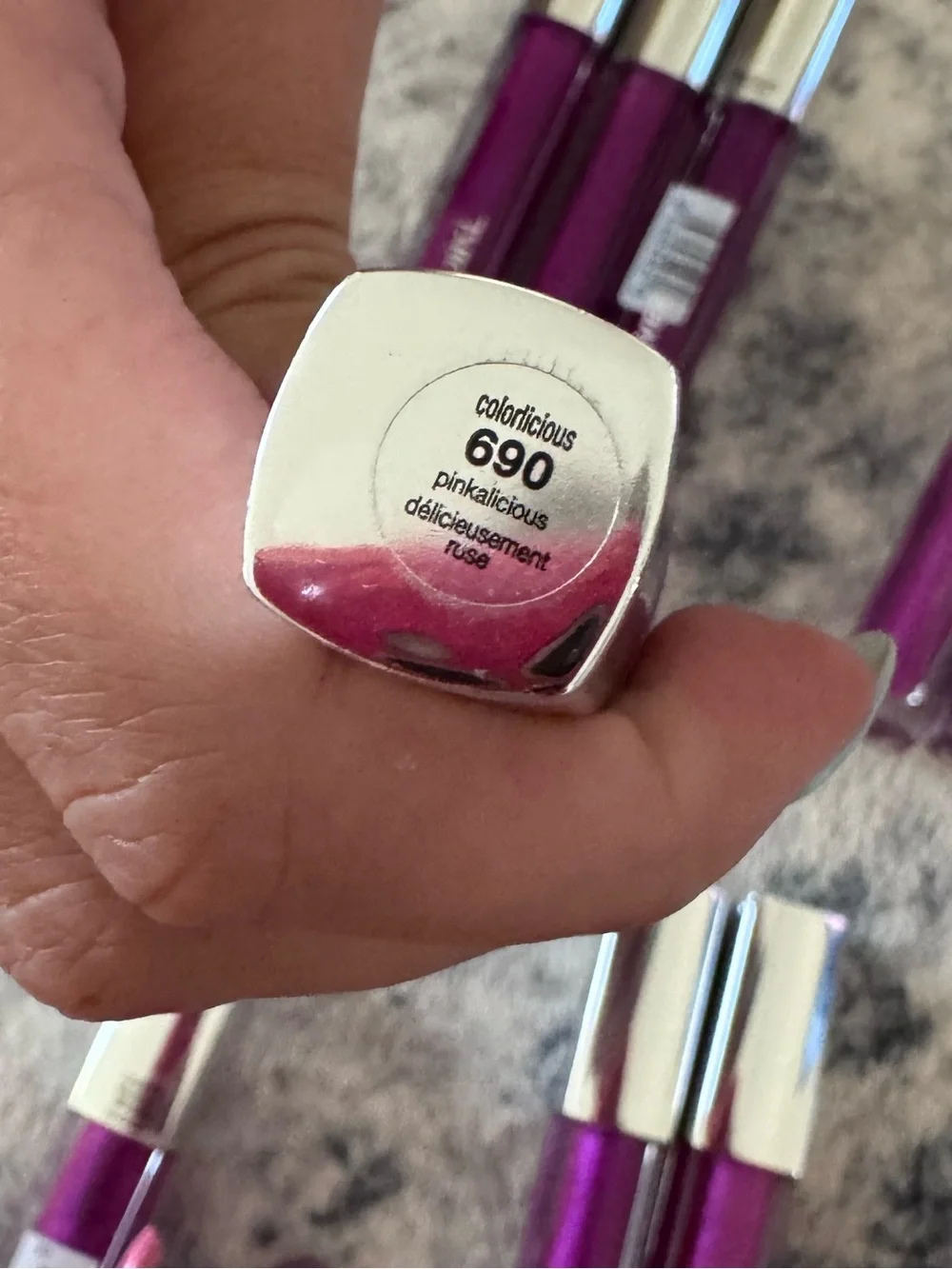COVERGIRL COLORLICIOUS LIP GLOSS #690 PINKALICIOUS SEALED (Lot Of 4)